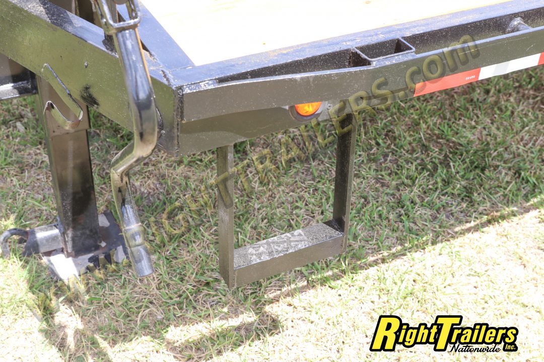 Used 2019 8.5X40 Traxx Trailers GOOSENECK EQUIPMENT TRAILER