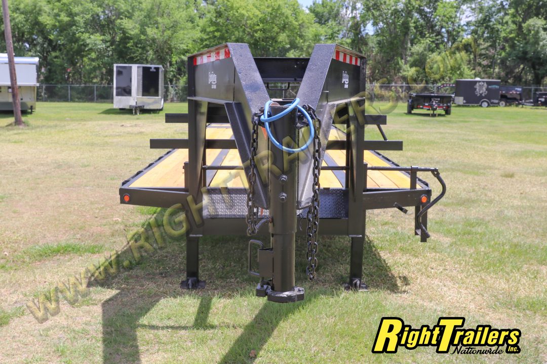 Used 2019 8.5X40 Traxx Trailers GOOSENECK EQUIPMENT TRAILER