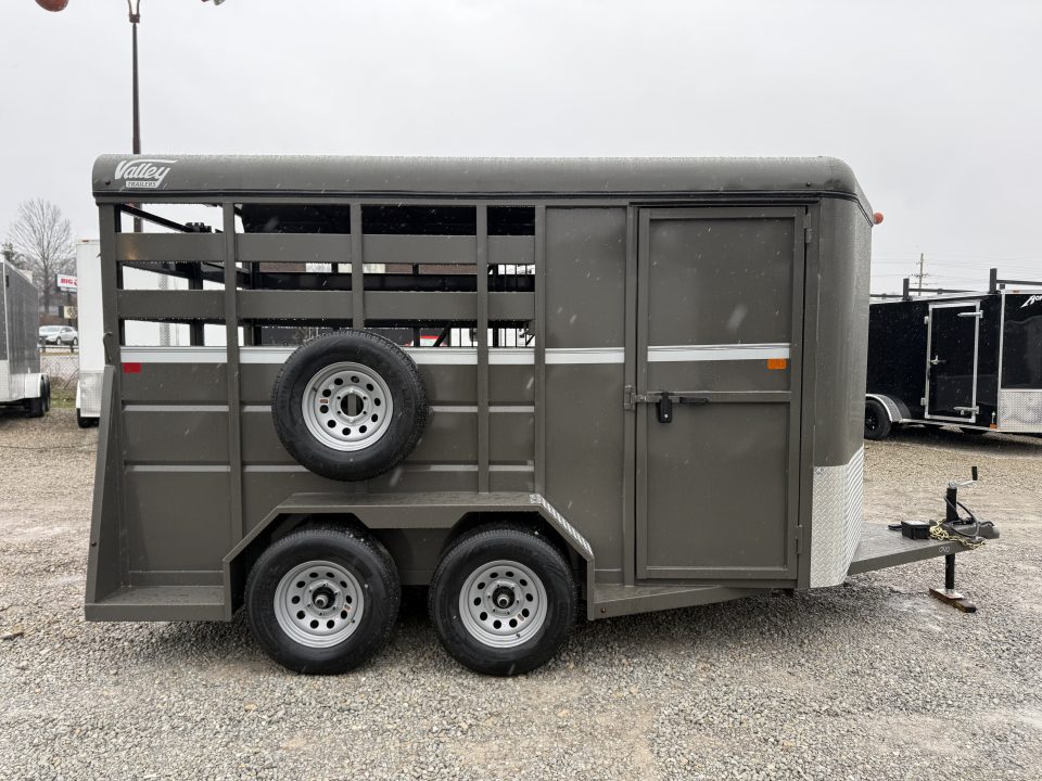 New 2026 Valley Trailers 2 HORSE SLANT COMBO STD