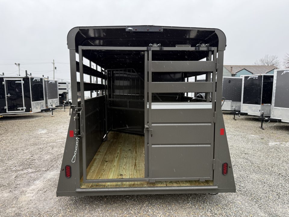 New 2026 Valley Trailers 2 HORSE SLANT COMBO STD