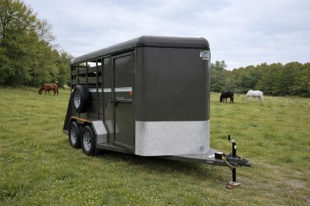 New 2026 Valley Trailers 2 HORSE SLANT COMBO STD