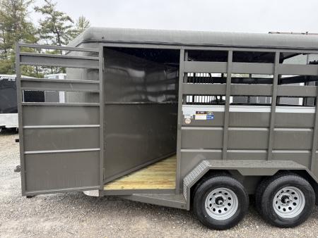 New 2026 Valley Trailers 2 HORSE SLANT COMBO STD