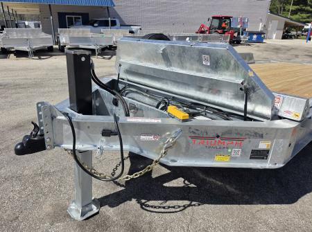New 82 X 20 GALVANIZED HYDRAULIC TILT W/HYDRAULIC JACK 8 K AXLES DUAL RAMS TRIUMPH 2026
