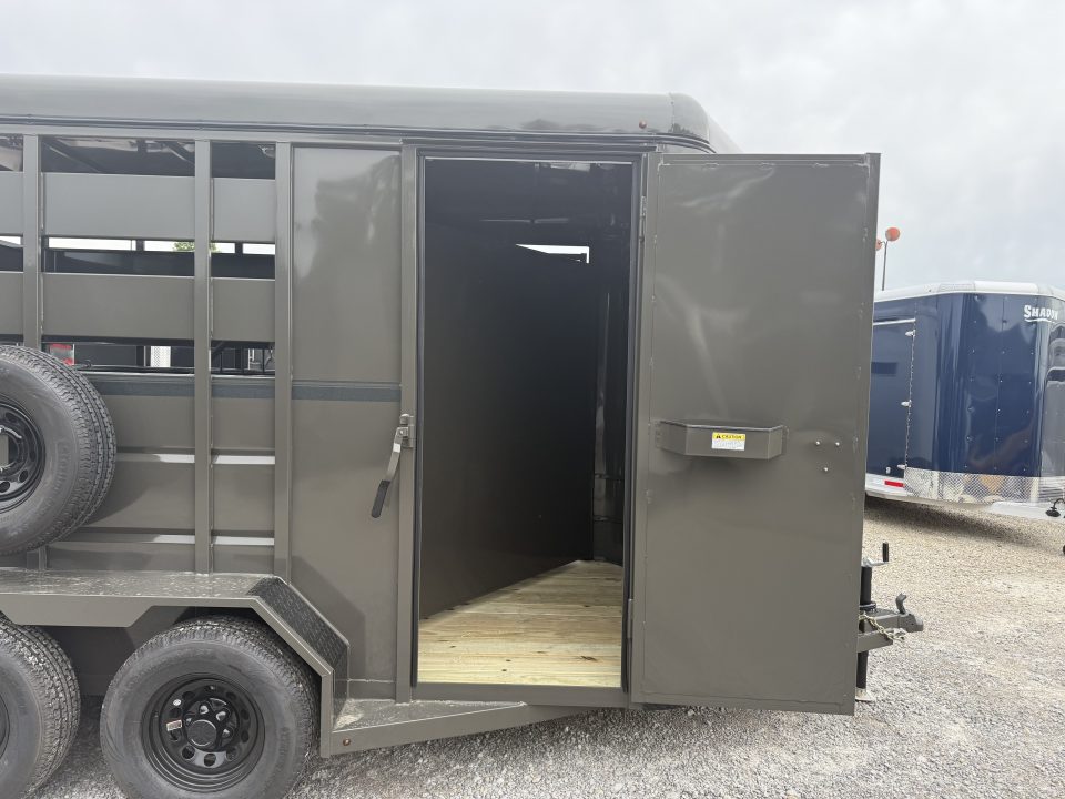 New 2026 Valley Trailers 2 HORSE SLANT COMBO STD