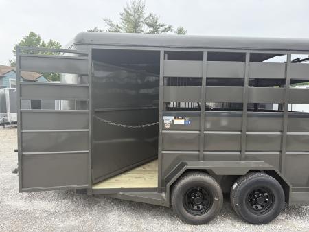 New 2026 Valley Trailers 2 HORSE SLANT COMBO STD