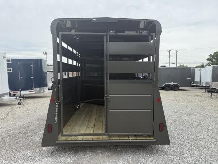 New 2026 Valley Trailers 2 HORSE SLANT COMBO STD
