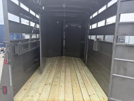 New 2026 Valley Trailers 2 HORSE SLANT COMBO STD