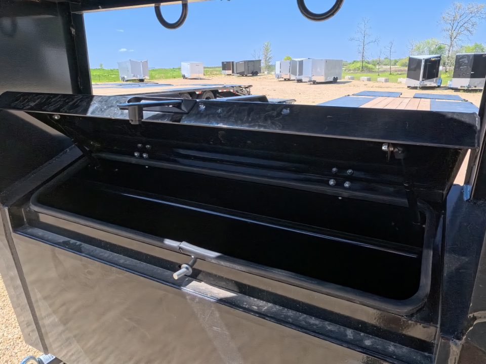 New 2026 Iron Bull 102 x 32 FLG Gooseneck Deckover, 5' Self Cleaning Dove Tail w/Rampage Ramps, 10K Axles -23,900 lb. GVWR, ST235/80R 16 LRE 10 ply tires with Spare