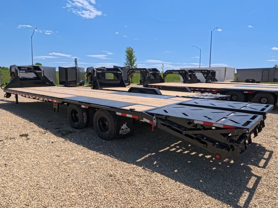 New 2026 Iron Bull 102 x 32 FLG Gooseneck Deckover, 5' Self Cleaning Dove Tail w/Rampage Ramps, 10K Axles -23,900 lb. GVWR, ST235/80R 16 LRE 10 ply tires with Spare