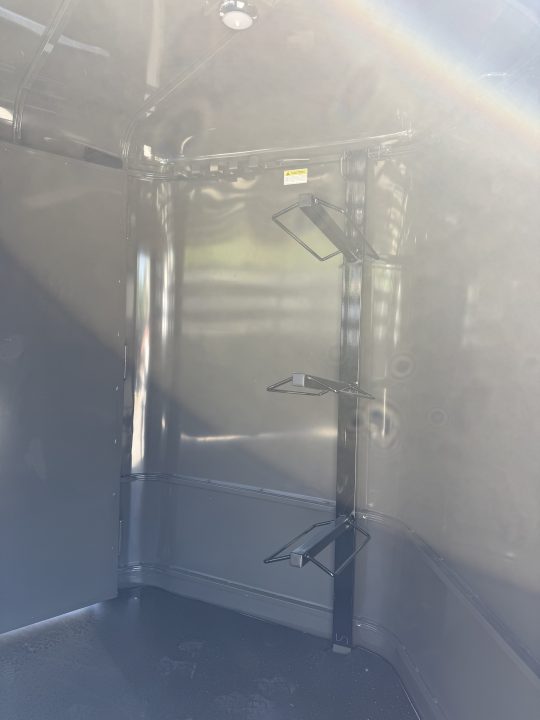 New 2026 Valley Trailers 2 Horse Slant Load Deluxe 7' Tall