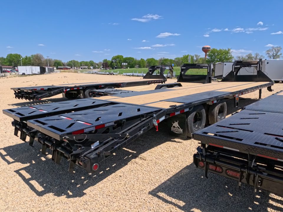 New 2026 Iron Bull 102 x 32 FLG Gooseneck Deckover, 5' Self Cleaning Dove Tail w/Rampage Ramps, 10K Axles -23,900 lb. GVWR, ST235/80R 16 LRE 10 ply tires with Spare