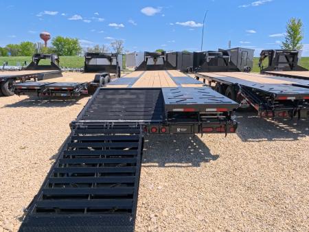 New 2026 Iron Bull 102 x 32 FLG Gooseneck Deckover, 5' Self Cleaning Dove Tail w/Rampage Ramps, 10K Axles -23,900 lb. GVWR, ST235/80R 16 LRE 10 ply tires with Spare