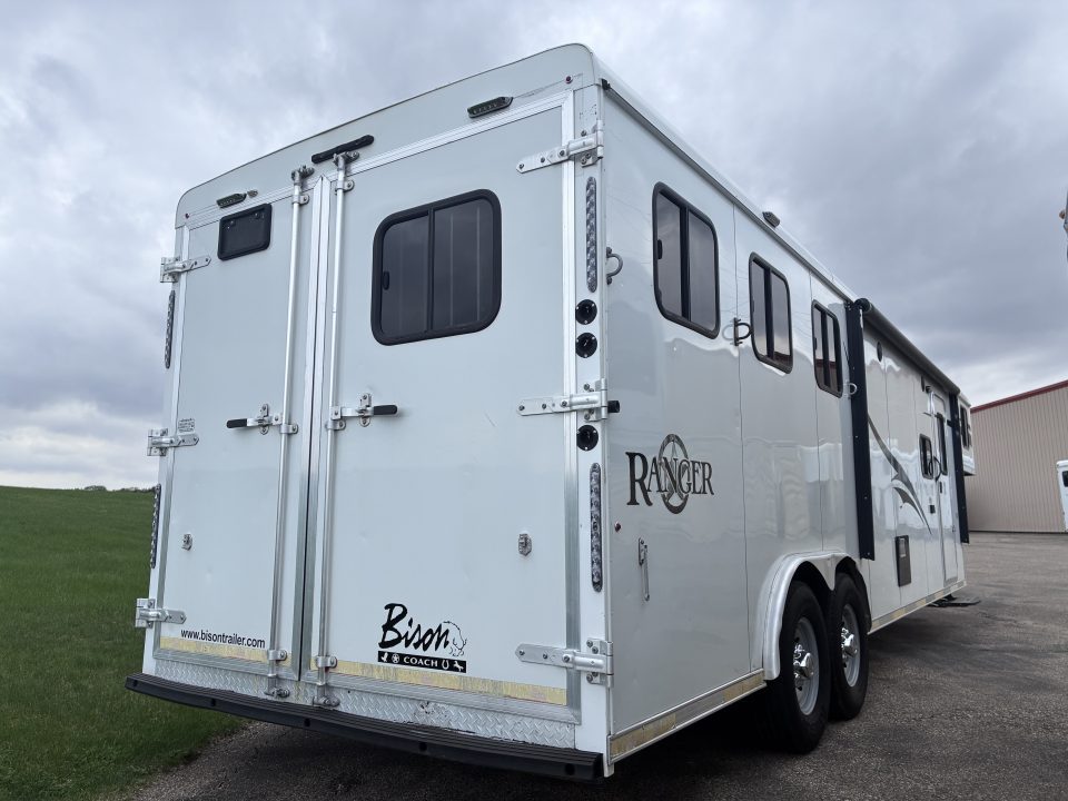 Used 2016 Bison Trailers 3H LQ Horse Trailer