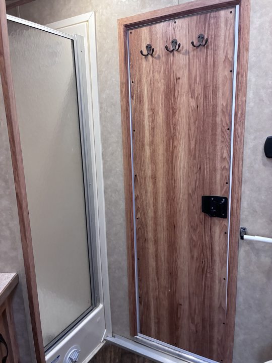 Used 2016 Bison Trailers 3H LQ Horse Trailer