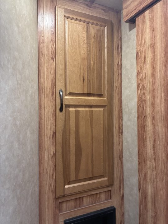 Used 2016 Bison Trailers 3H LQ Horse Trailer
