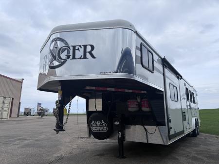 Used 2016 Bison Trailers 3H LQ Horse Trailer