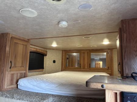 Used 2016 Bison Trailers 3H LQ Horse Trailer