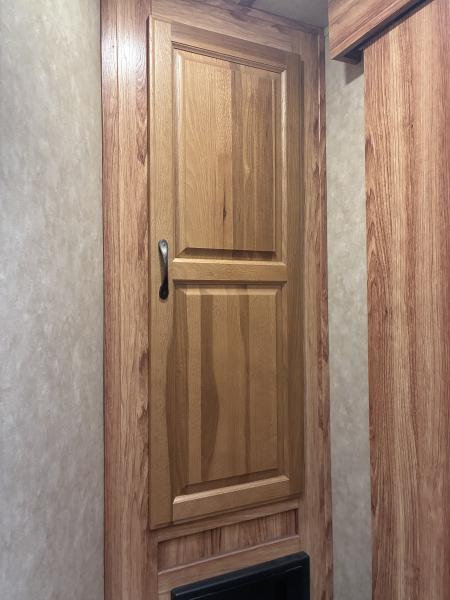 Used 2016 Bison Trailers 3H LQ Horse Trailer