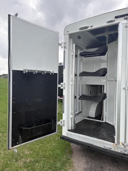 Used 2016 Bison Trailers 3H LQ Horse Trailer