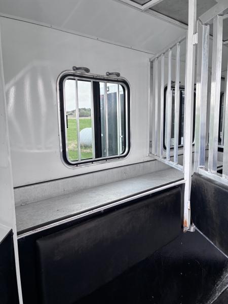 Used 2016 Bison Trailers 3H LQ Horse Trailer
