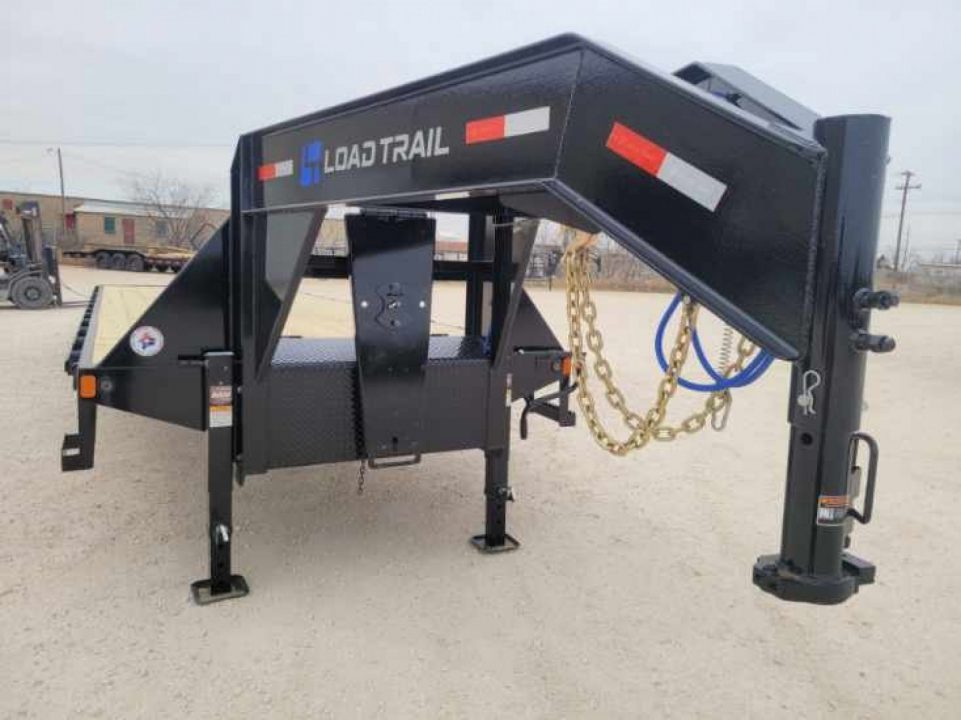New 2026 LOAD TRAIL 32' 24K Gooseneck w/ Max Ramps