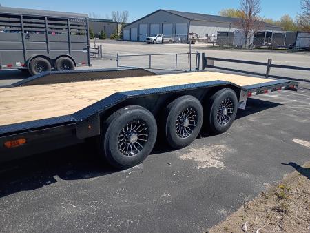 New 2027 PJ Trailers UL162