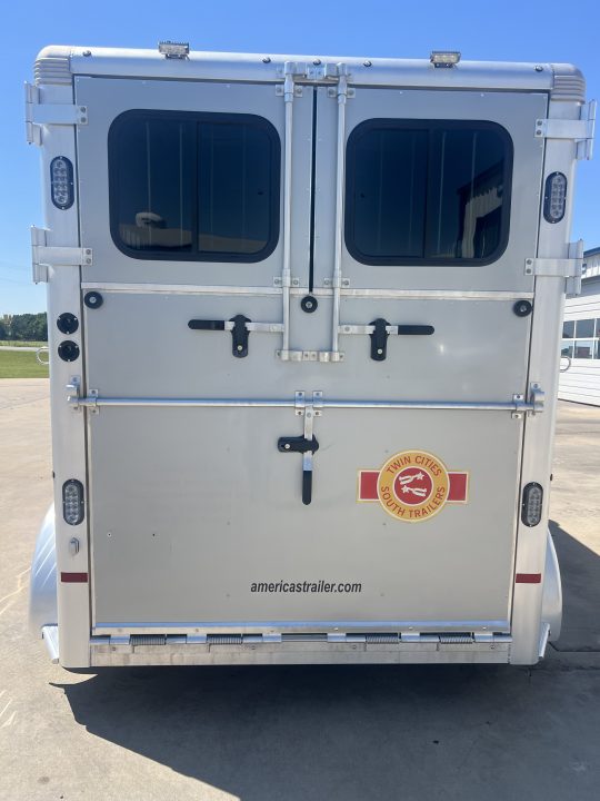 Used 2025 Sundowner 2 horse straight load bumper pull