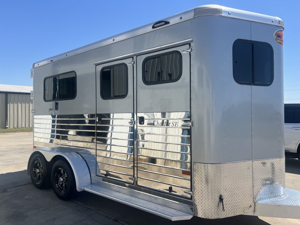 Used 2025 Sundowner 2 horse straight load bumper pull