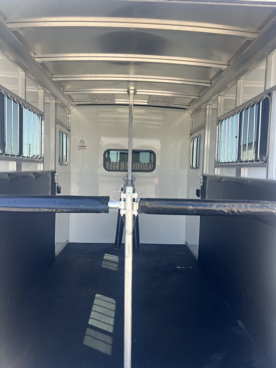 Used 2025 Sundowner 2 horse straight load bumper pull
