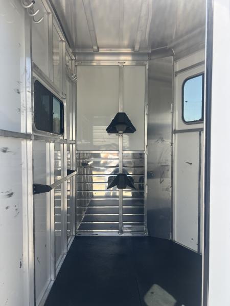 Used 2025 Sundowner 2 horse straight load bumper pull