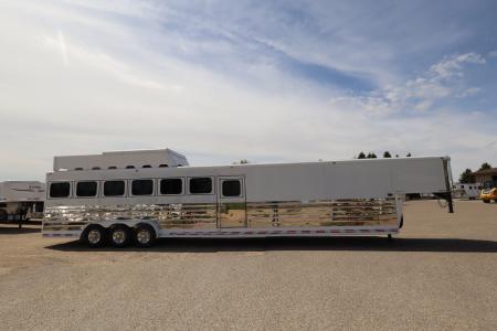 Used 2007 Sundowner 7 Horse Mid-tack Trailer