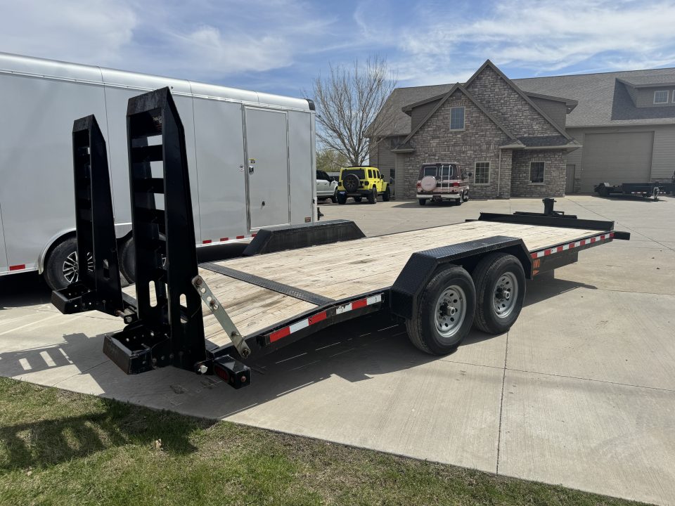 Used 2022 Midsota Nova ET8220 Equipment Trailer
