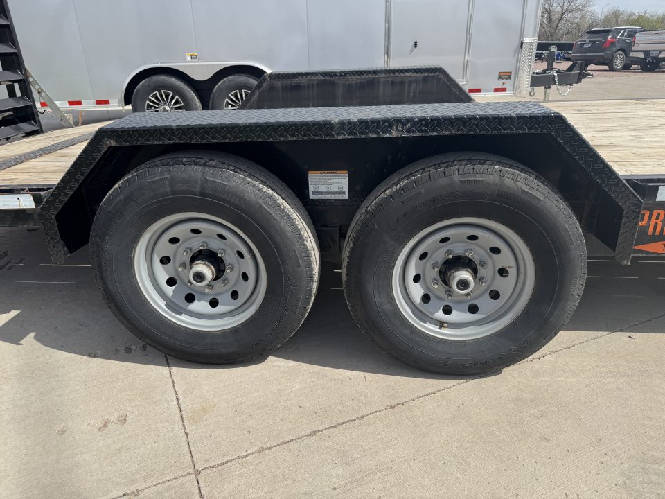 Used 2022 Midsota Nova ET8220 Equipment Trailer