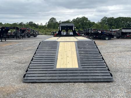 New 2027 MAXXD Hydraulic Dovetail Gooseneck Trailer | 34' x 102' 30K GVWR