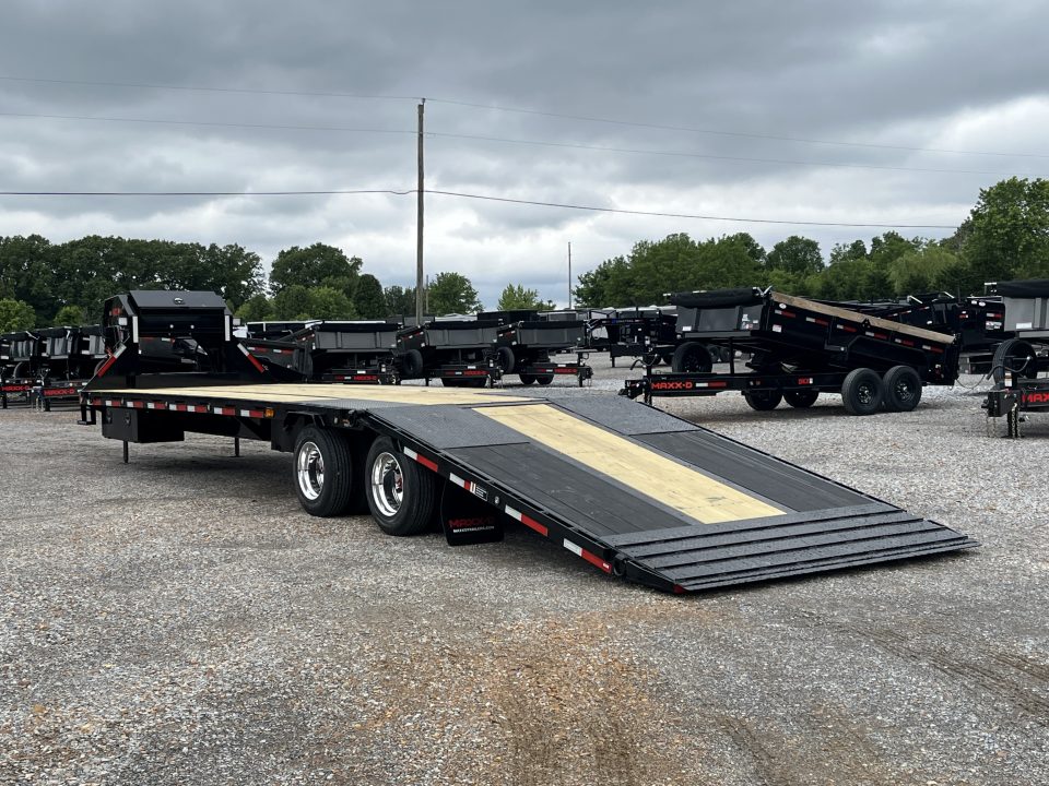 New 2027 MAXXD Hydraulic Dovetail Gooseneck Trailer | 34' x 102' 30K GVWR