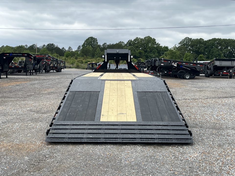 New 2027 MAXXD Hydraulic Dovetail Gooseneck Trailer | 34' x 102' 30K GVWR