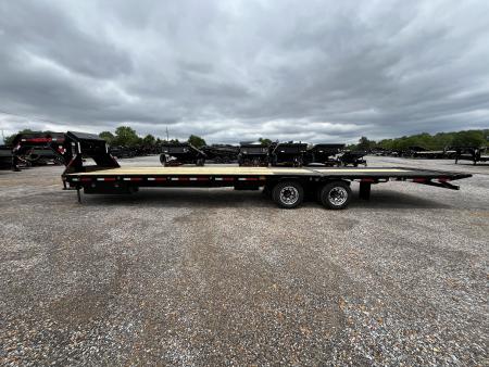 New 2027 MAXXD Hydraulic Dovetail Gooseneck Trailer | 34' x 102' 30K GVWR