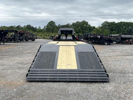 New 2027 MAXXD Hydraulic Dovetail Gooseneck Trailer | 34' x 102' 30K GVWR