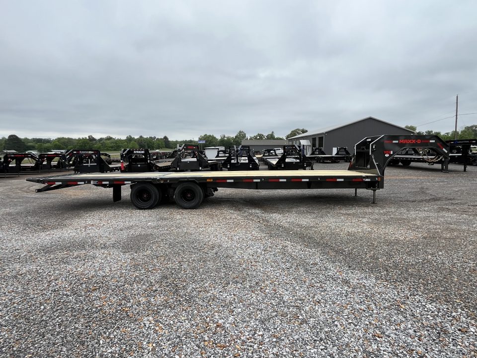 New 2027 MAXXD Hydraulic Dovetail Gooseneck Trailer | 32' x 102' 25K GVWR
