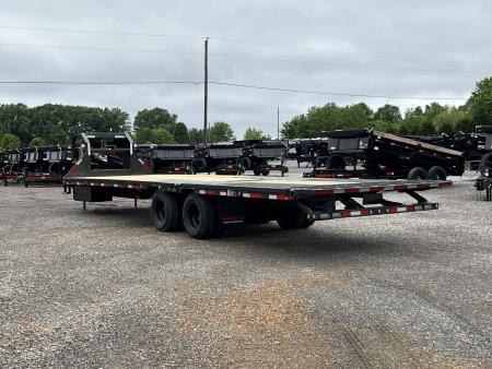 New 2027 MAXXD Hydraulic Dovetail Gooseneck Trailer | 32' x 102' 25K GVWR