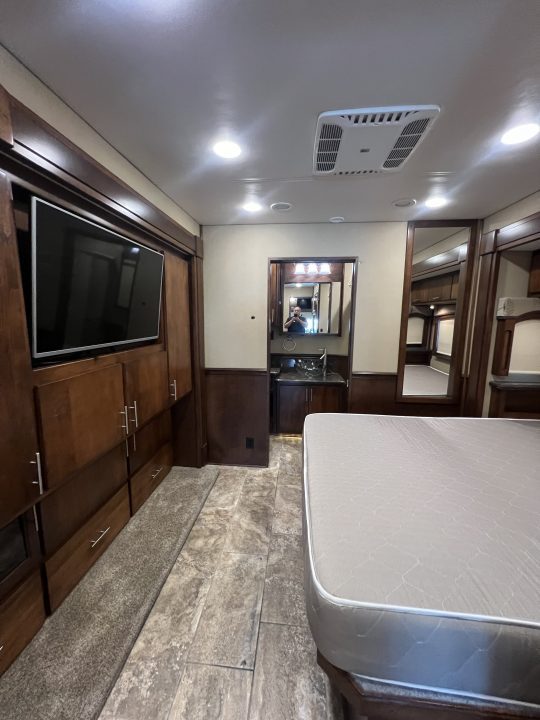 Used 2017 Renegade 45’ Tandem Axle Motorcoach