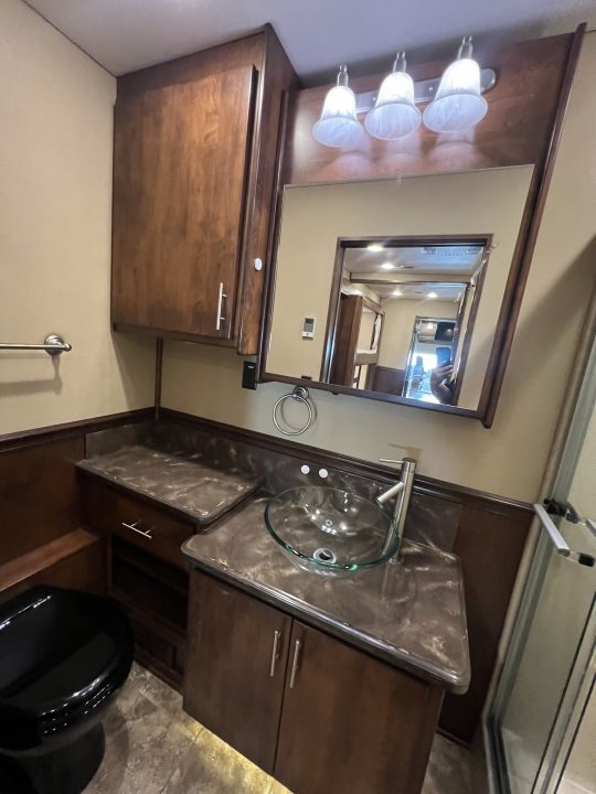 Used 2017 Renegade 45’ Tandem Axle Motorcoach