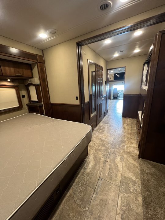 Used 2017 Renegade 45’ Tandem Axle Motorcoach