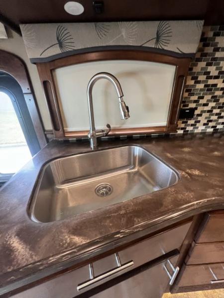 Used 2017 Renegade 45’ Tandem Axle Motorcoach