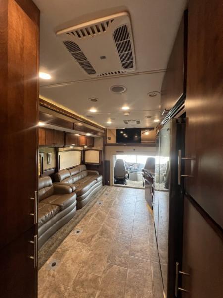 Used 2017 Renegade 45’ Tandem Axle Motorcoach