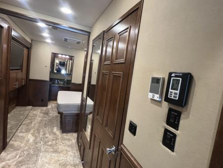 Used 2017 Renegade 45’ Tandem Axle Motorcoach