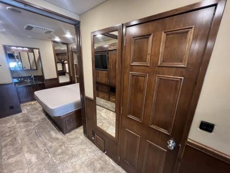 Used 2017 Renegade 45’ Tandem Axle Motorcoach