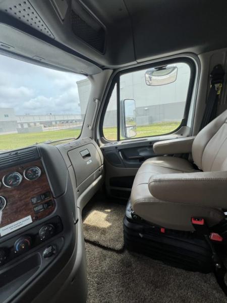 Used 2017 Renegade 45’ Tandem Axle Motorcoach