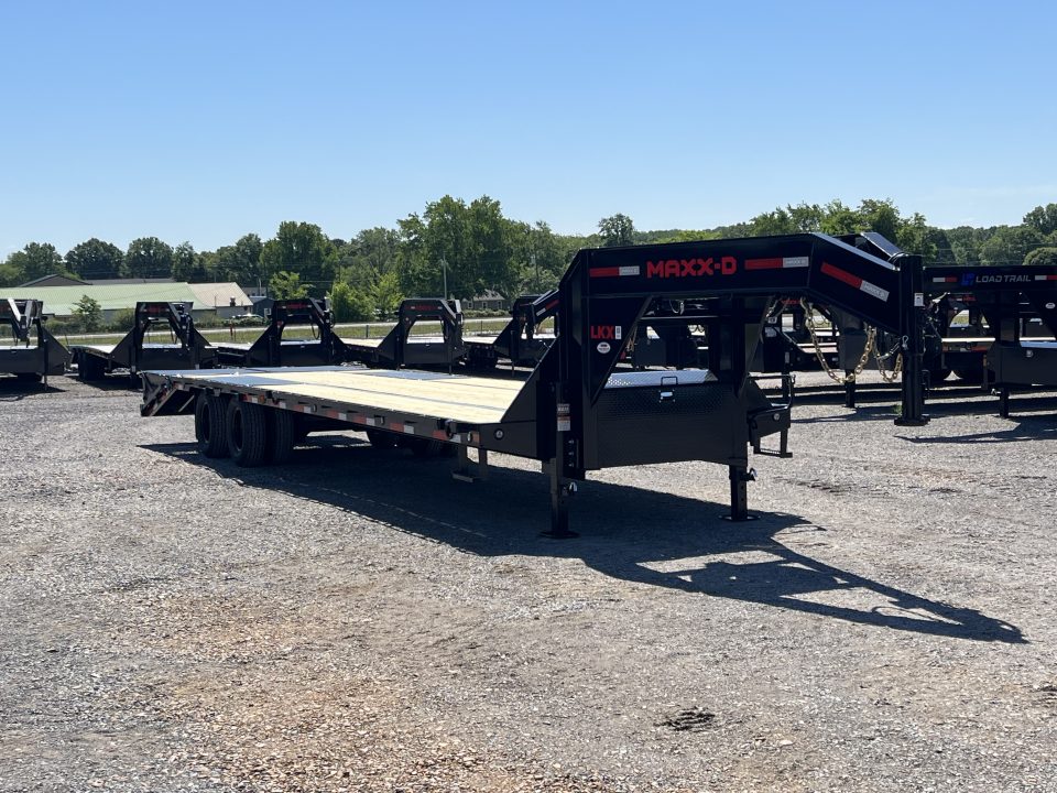 New 2027 MAXX-D 102"X32' 25K Gooseneck Flatbed Trailer