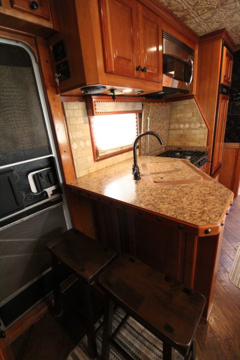 Used 2010 Platinum Coach Outlaw Interior 15' SW Living Quarters w/ Slide out - Generator - Slide out